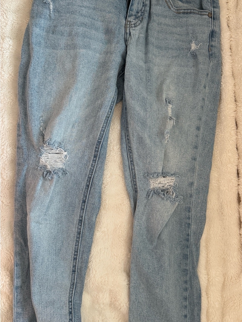 KanCan Light Wash Distressed Boyfriend Jeans